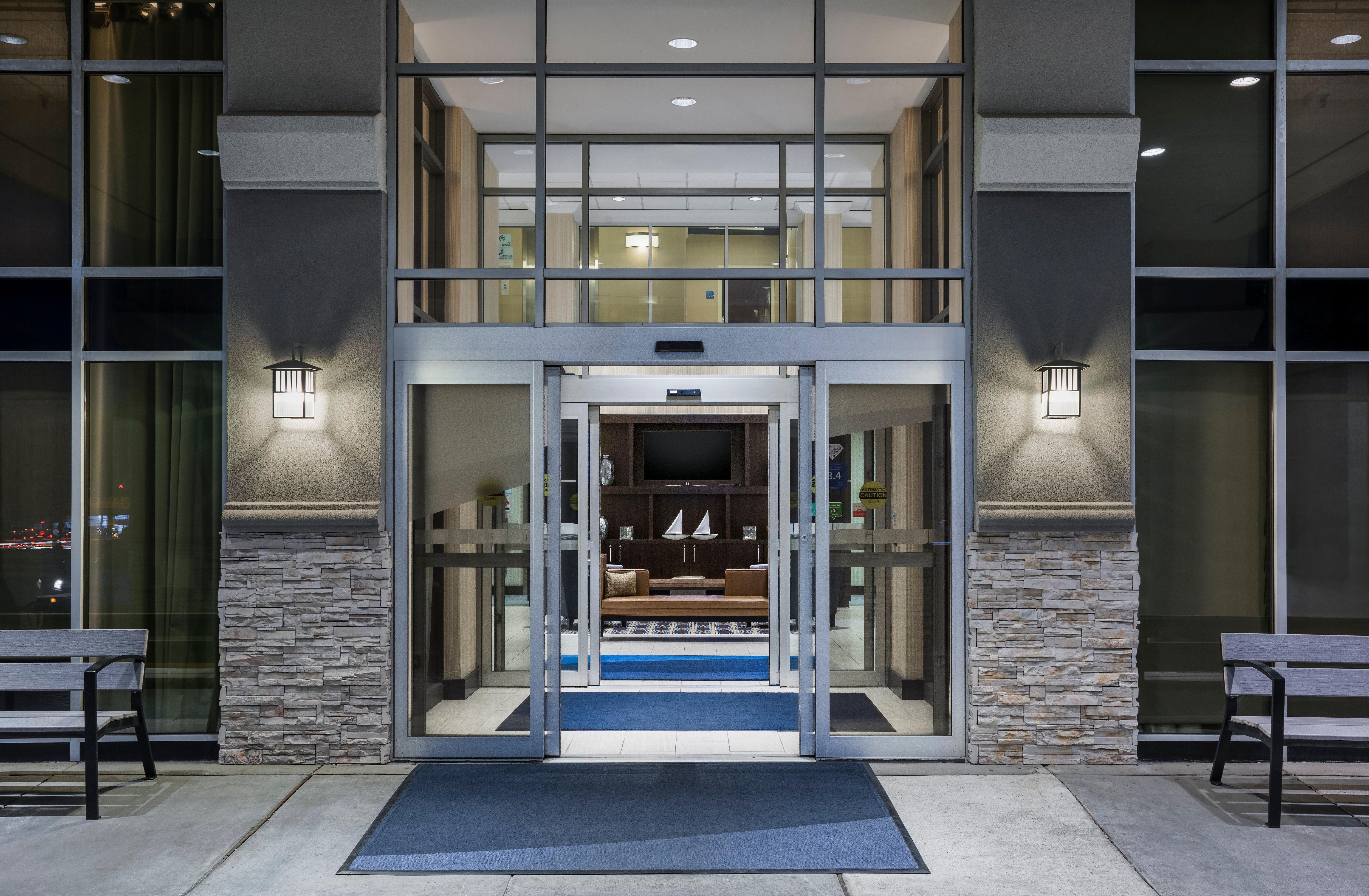 Holiday Inn Express & Suites Laurel Lakes By Ihg Luaran gambar