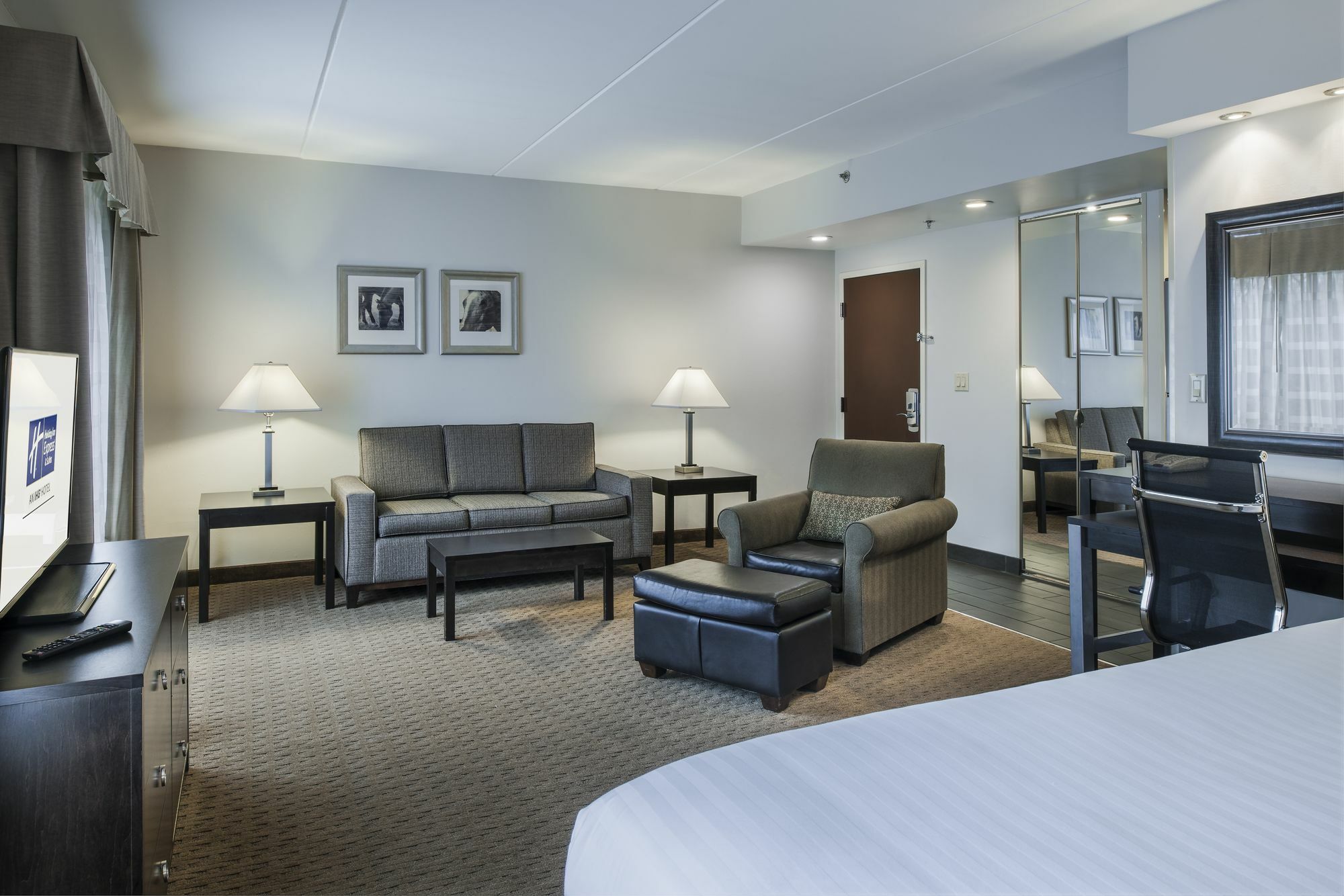 Holiday Inn Express & Suites Laurel Lakes By Ihg Luaran gambar