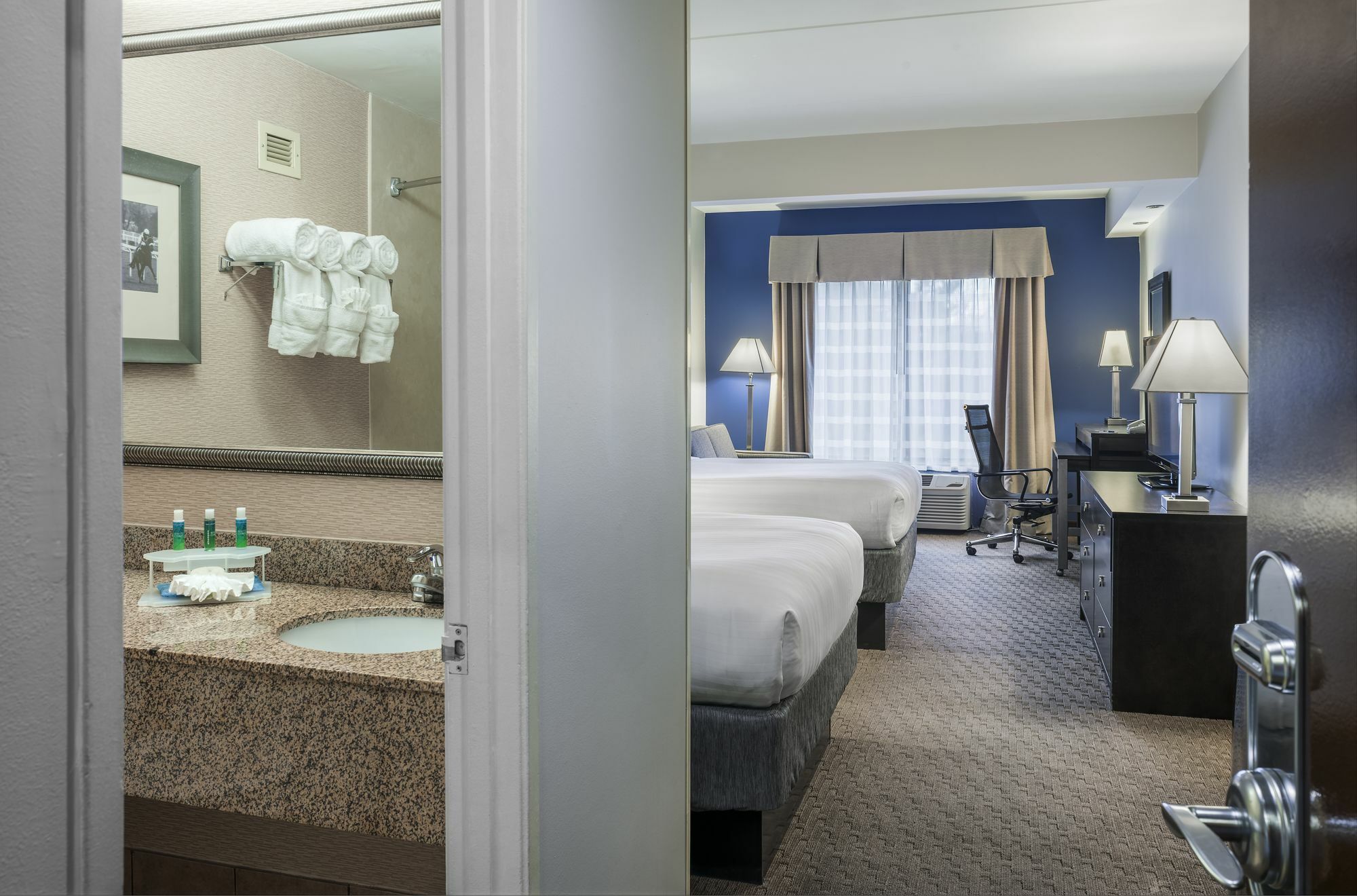 Holiday Inn Express & Suites Laurel Lakes By Ihg Luaran gambar